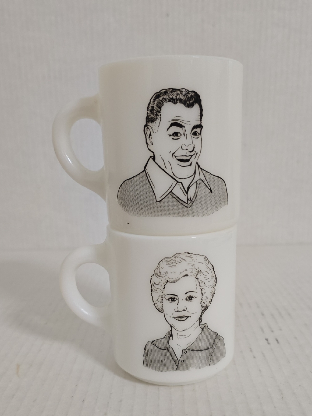 Vintage Set of 2 Mom & Dad Milk Glass Mugs